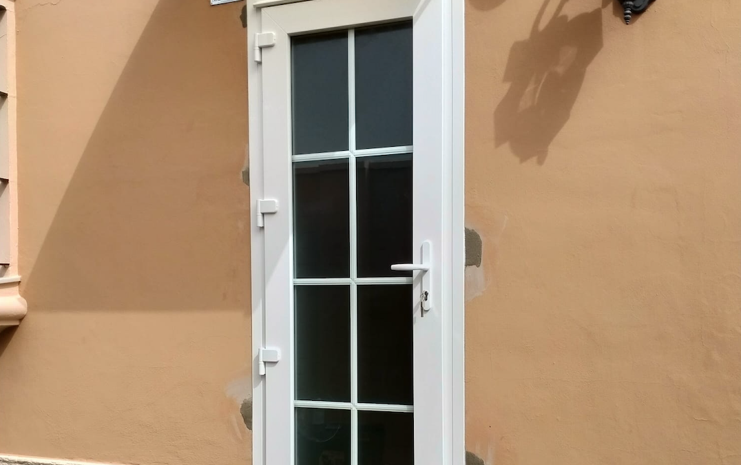 Carpintería de PVC en Cádiz y Sevilla. Motuchi