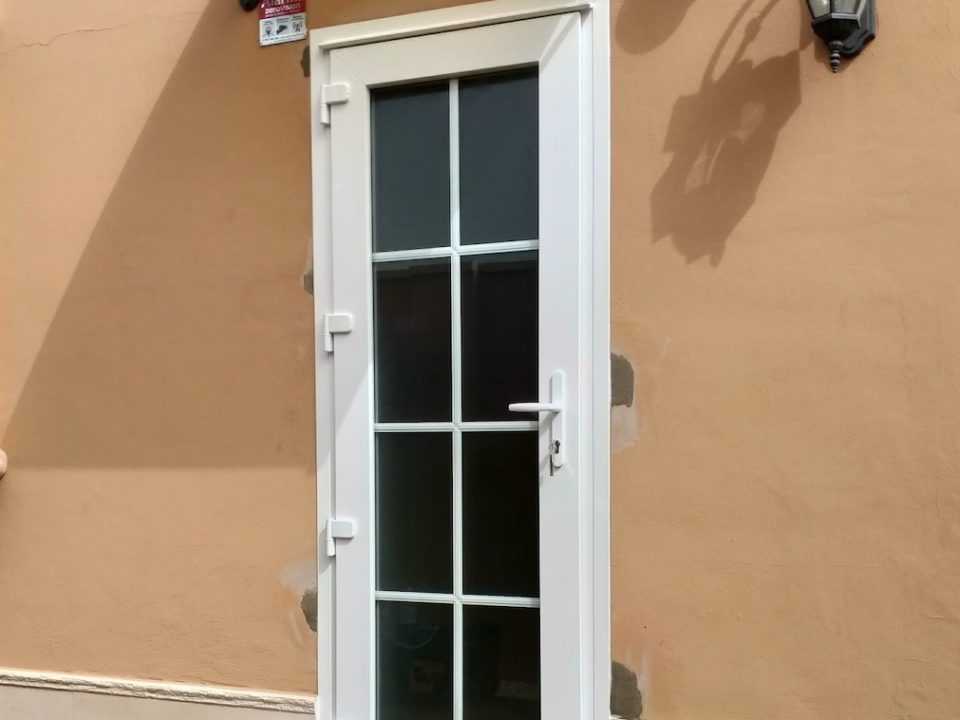Carpintería de PVC en Cádiz y Sevilla. Motuchi