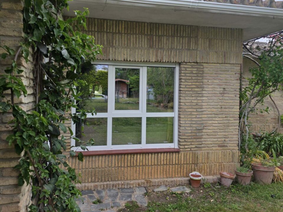 Ventana de PVC_proyecto de Motuchi